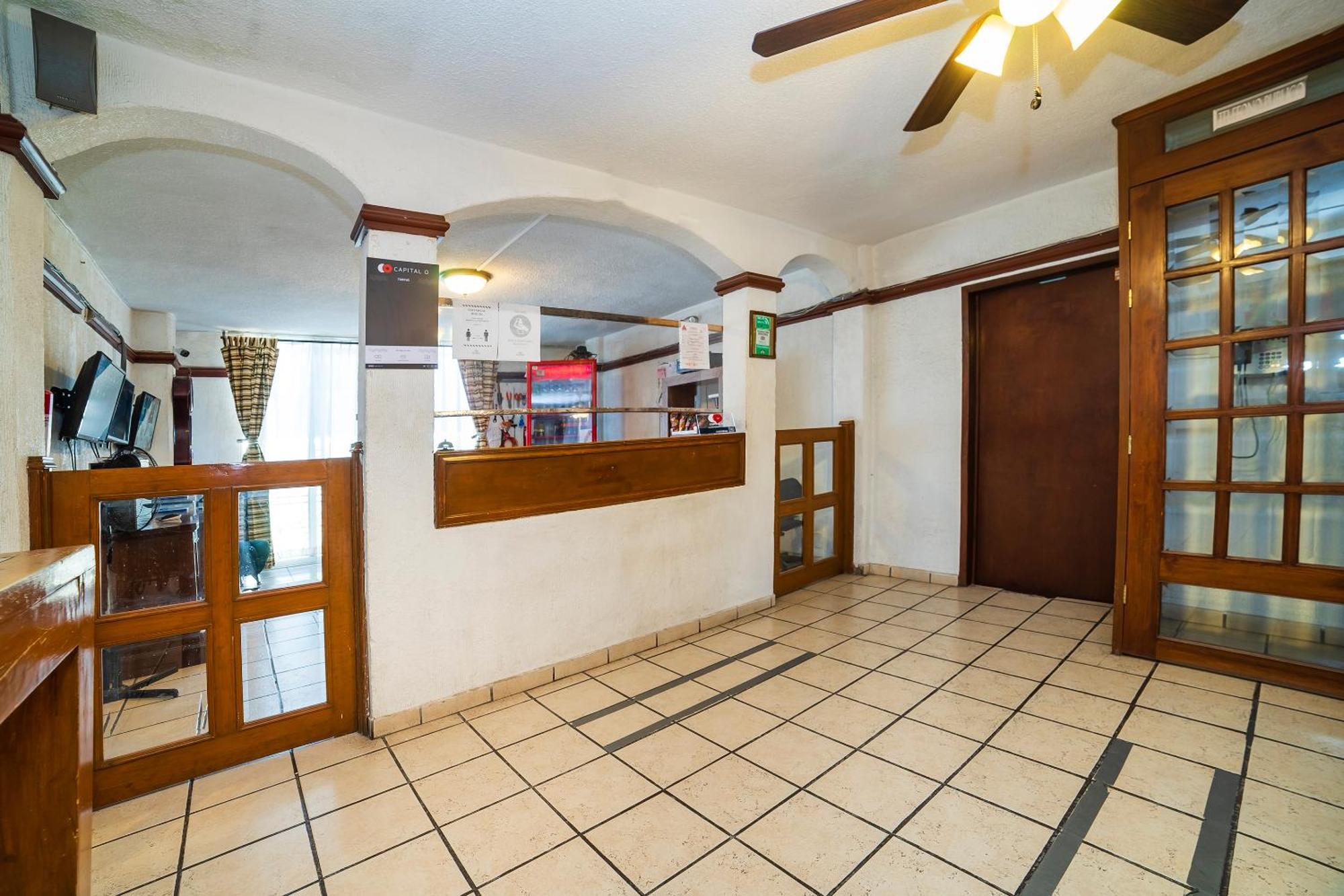 סלאיה Capital O Hotel Casa Blanca מראה חיצוני תמונה